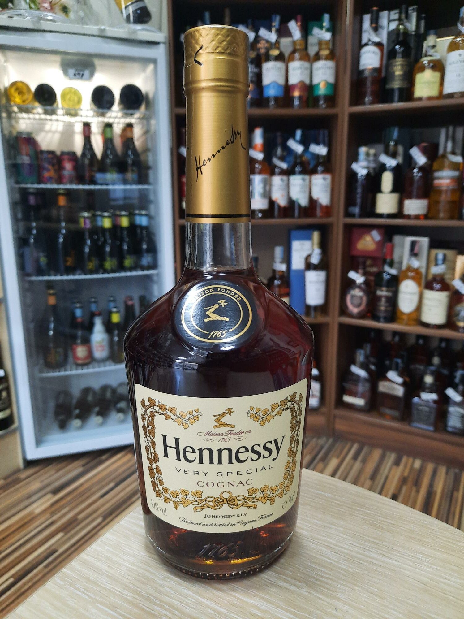 Француски коњак Хенеси ВС 0.7л