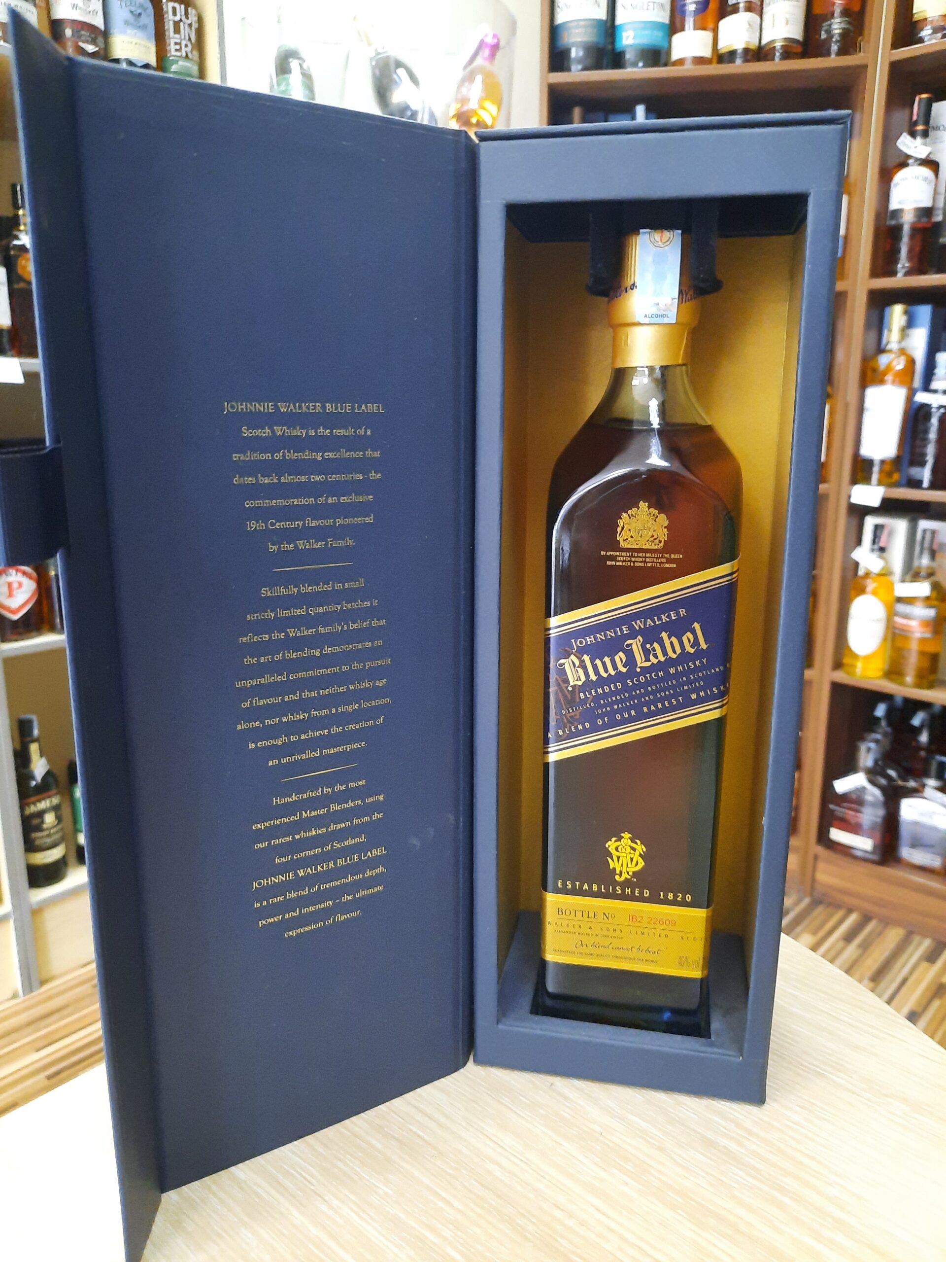 Виски Џони Вокер Блу 0.7л