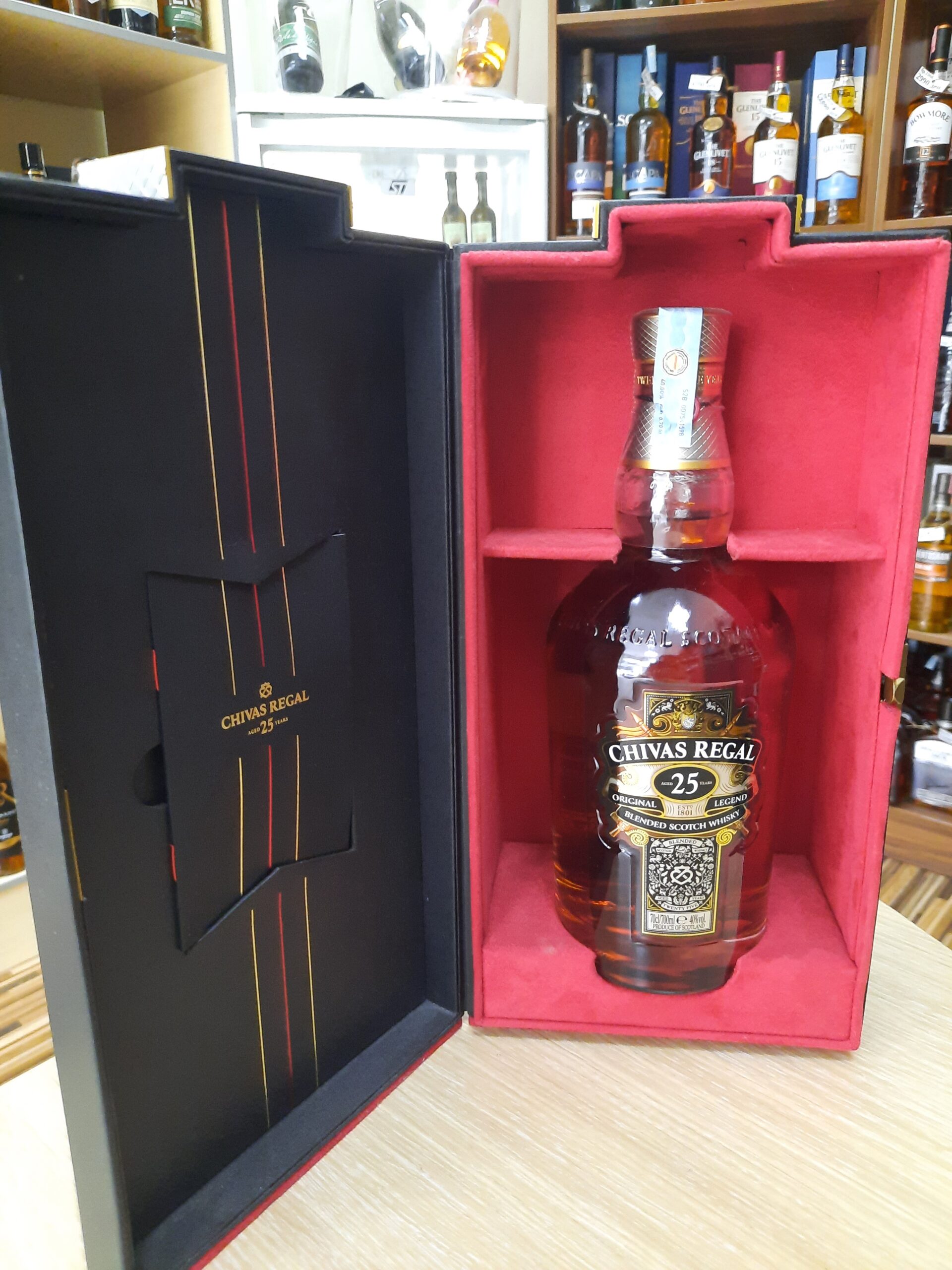 Виски Чивас 25год. 0.7л