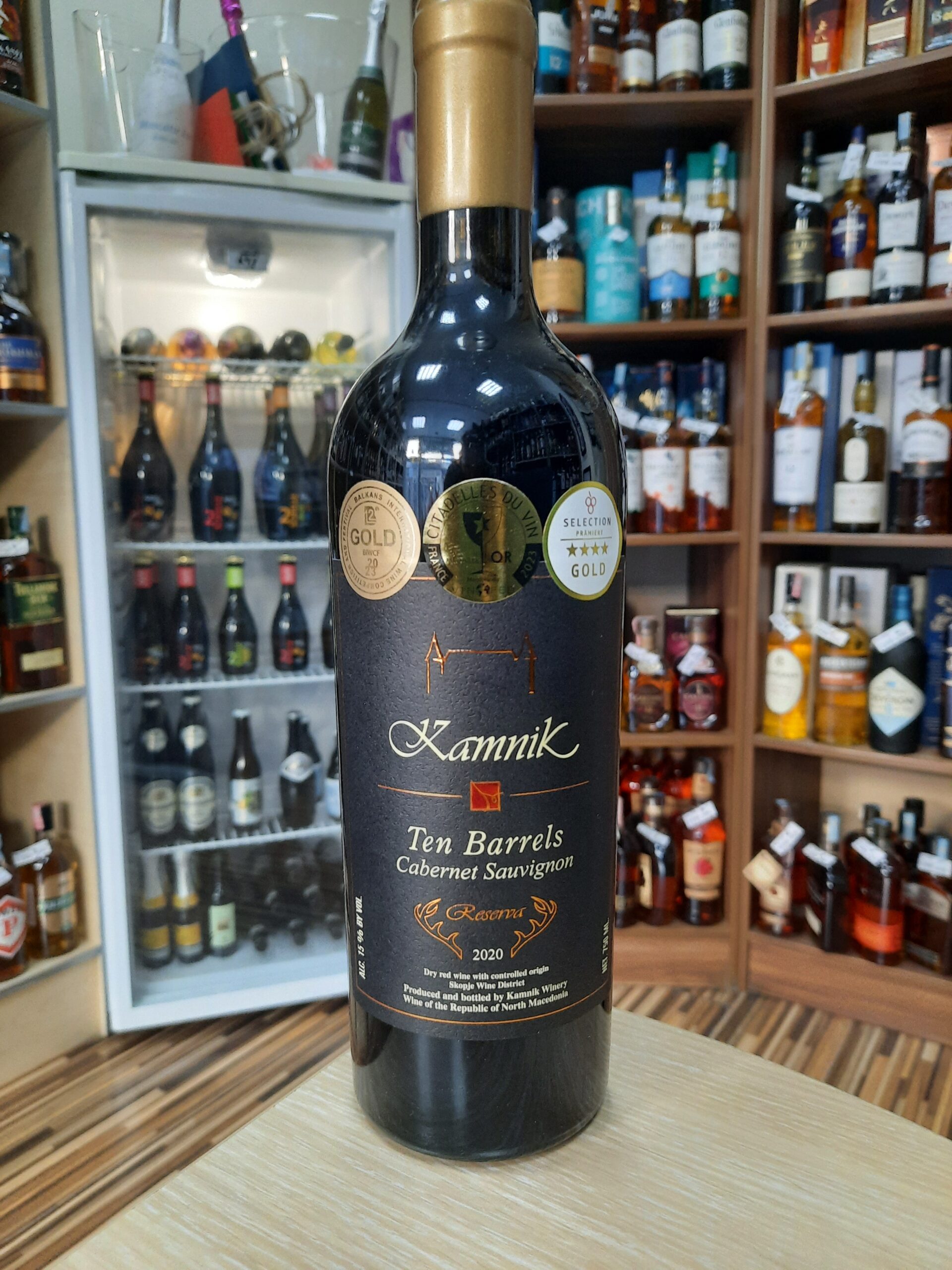 Вино Камник 10 Барелс Каберне Совињон 0.75л.