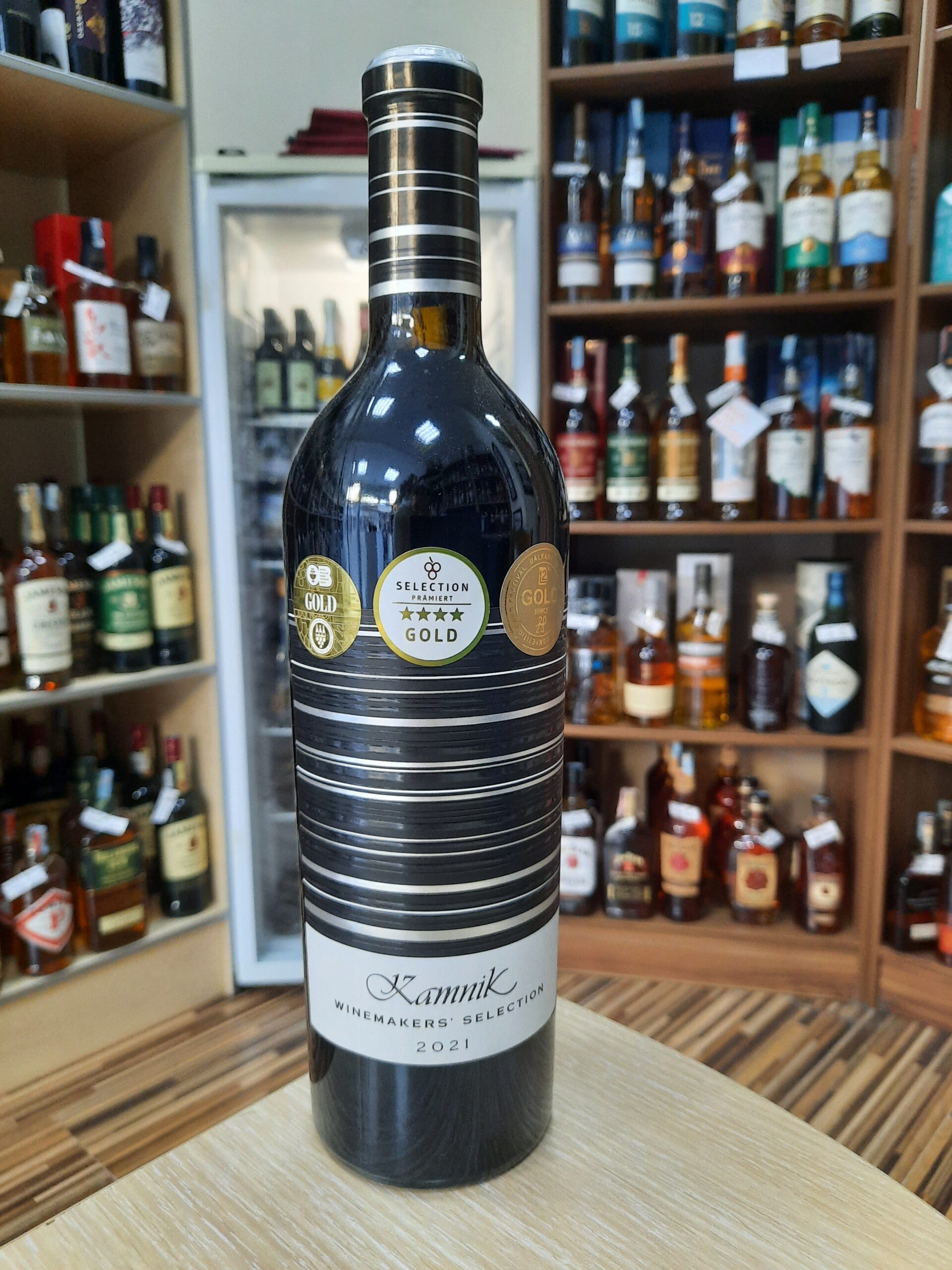 Вино Камник Уанмејкерс 0.75л