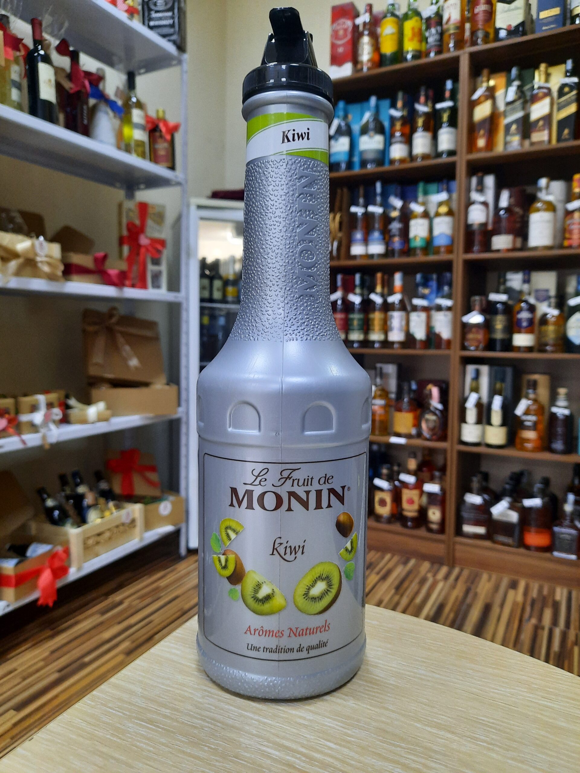 Монин пире од киви 1л.