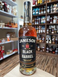 Виски Џејмисон Блек Барел 0.7л