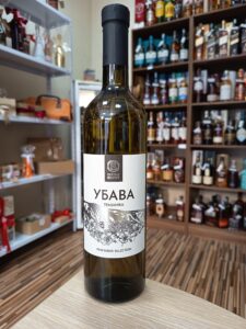 Вино Сопот Темјаника Убава 0.75л