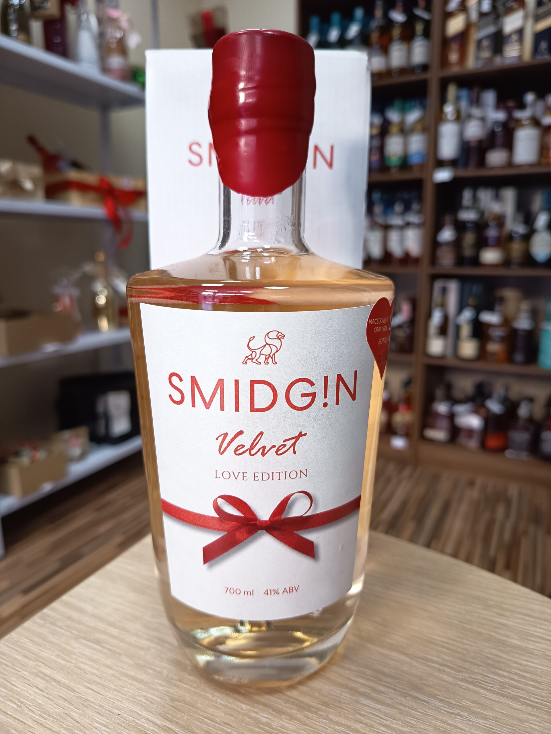 Џин Смидџин Лав Едишн 0.7л