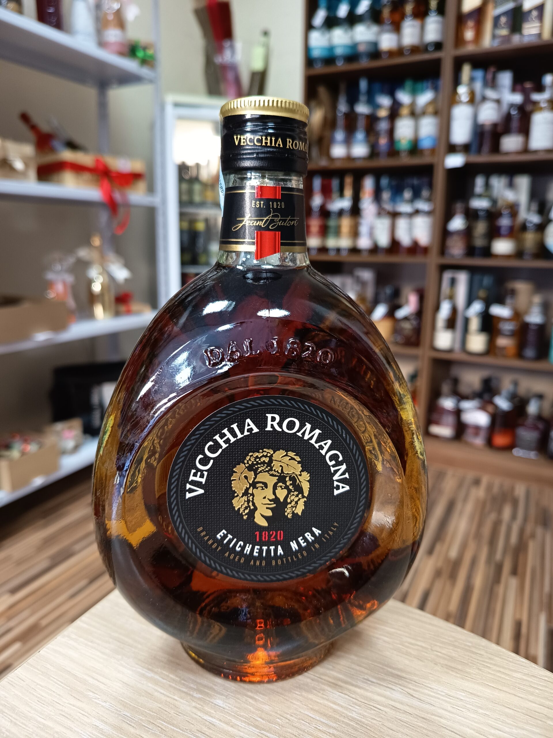 Векија Ромања Нера 0.7л